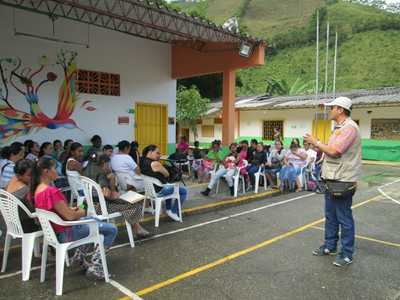 UESVALLE acompaña a  comunidades rurales en el mejoramiento de la calidad del agua